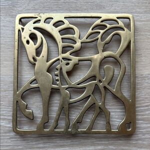 Elegant Gold Horse hot plate